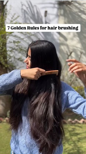 Yashasvi Soni on Instagram: "7 Golden Rules for hair brushing ✨🫠 First Comment “Comb” if you want link of my favourite comb🫶🏻 1. Brush Gently, Never Tug Use slow, gentle strokes to detangle your hair. Tugging can cause breakage and stress on the roots, leading to increased hair fall. 2. Use the Right Brush for Your Hair Type • Wide-tooth comb: For wet or curly hair. • Boar bristle brush: For distributing natural oils and minimizing breakage. • Paddle brush: For straight or long hair to reduce