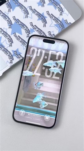 Customize Your Phone with 300 Unique Screen Options