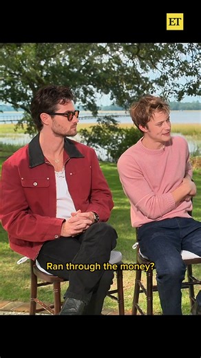 🚨 SPOILER ALERT 🚨 JJ is going through it in season 4 of ‘Outer Banks’. 😢 Rudy Pankow and Chase Stokes react to THAT plot twist. | Entertainment Tonight