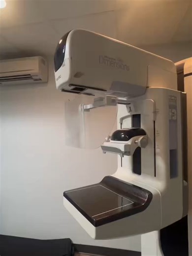 Are you interested in becoming a mammography technologist for us? By being a part of our team, you have lots of benefits, including: ✅$7,500 sign-on bonus or student loan repayment plan for full-time roles ✅No on call ✅Free imaging ✅Generous PTO Visit our careers page to see if we’re the right fit for you! radnet.com/american-radiology/careers. #Mammography #Techs