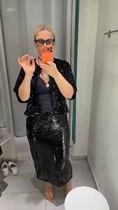 3.3K views · 14 reactions | ✨ H&M Party Dresses Try-On ✨ The perfect dresses for Christmas, New Year’s Eve, or even Halloween — glam, sparkly and super flattering!  I tried them all so you don’t have to  If you want the links to these dresses, just drop a comment below and I’ll send them to you!  #H&M #HMHaul #PartyDresses #HolidayOutfits #NewYearLook #ChristmasStyle #TryOnHaul #FashionReel #StyleInspo #HMFashion #OutfitIdeas | GuideShopping | Facebook