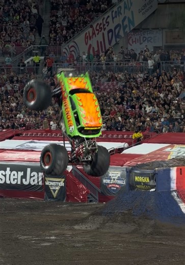 Mr. Excitement's Backflip Freestyle at Monster Jam!