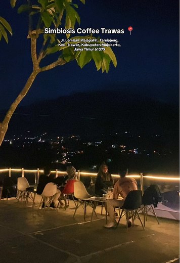 Rekomendasi Cafe Malam Tahun Baru dengan Citylight dan Kembang Api di Trawas