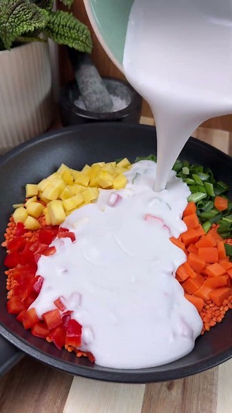Linsen Kokos Curry mit Mango, fertig in 20 Minuten