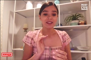 Hailee Steinfeld Tells Us About Bumblebee (Video)