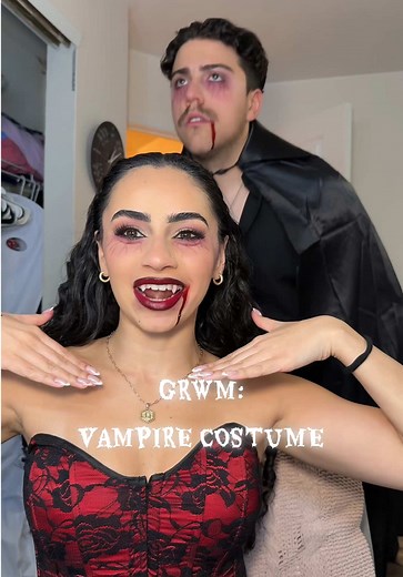 Last Minute Vampire Costume with Makeup Ideas
