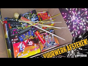 HELE DOOS VOL MET VUURWERK AFSTEKEN! | 1.0
