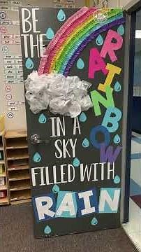 Cute Spring Classroom Door Ideas Teachers Will Love! 🌸📚