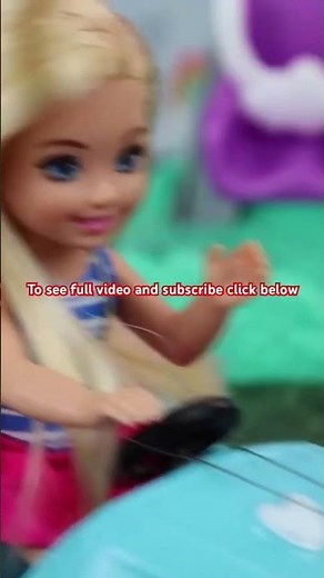 Amusement Park Adventure! Elsa and Anna toddlers Chelsea Barbie -Bumper cars - Ferris Wheel - Prizes