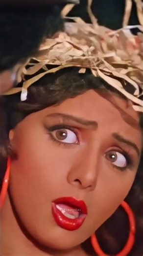 本利用压电瓷砖将脚步转化为电能_这些瓷砖捕捉来自你脚步的动能_当你行走时_你的重量和动作会对瓷砖产生 #Listenit