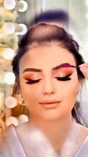 💄✨ Let's talk about high makeup! Whether you're looking to create a fierce glam look or experiment with bold colors, high makeup is all about pushing boundaries and expressing your unique style. From sculpted brows to sharp winged eyeliner, the possibilities are endless. So grab your favorite products and let's slay those beauty goals together! 💋💅 #HighMakeup #GlamGoals #MakeupObsessed #BeautyInspo 💄✨🔥