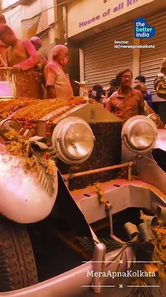 22K views · 556 reactions | The Rolls Royce Holi, a celebration in which a vintage model of the car is used as a chariot, is unique to Kolkata! #HappyHoli #Holi #Kolkata #Burrabazaar #FestivalOfColours #CityOfJoy #Heritage [Happy Holi, Festival of Colors, Rolls Royce, Kolkata] | TheBetterIndia | Facebook