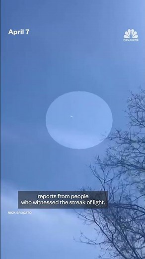Meteor seen streaking across the sky on the East Coast