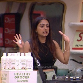 Asianet on Instagram: "#BBMS7Promo പണിയെടുക്കാത്തവർക്ക് ഭക്ഷണം കൊടുക്കില്ലെന്ന തീരുമാനവുമായി ബിന്നി Bigg Boss Season 7 || Today at 9:30 PM || 24X7 JioHotstar This season promises more drama, more emotions, and more unexpected twists. With Mohanlal leading the charge, the stage is set for 100 days of non-stop action. Who will win your heart… and the trophy? #BiggBoss #BB7 #BBMS7 #BiggBossMalayalamSeason7 #BiggBossMalayalam7 #BiggBossUpdates #BiggBossMalayalam #BiggBossSeason7 #Mohanlal #Lalettan"