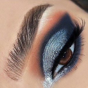 Dramatic Eye Makeup Tutorial #afsananoor6 #eyemakeup #eyeshadow #eyemakeuptutorial #eyeshadowpalette #eyeshadowlook #eyeshadowtutorial #eyeshadowideas #makeup #viralreels #viral2023 #reels #makeupinfluencer #makeupartist #foryou #reelsfb #beauty #makeuplook #makeover #makeuplover #makeupideas #makeupaddict #makeuptutorial #tutorial #glamour #glamorous #glamourgirl #viral #viralpost #video #viralpage #eyelookoftheday #eyemakeuplook #eyemakeupideas #eyeshadowinspo | AfsanA NooR | Facebook