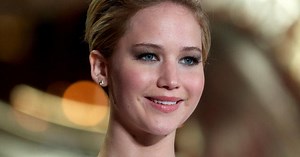 "Catching Fire" cast hits the red carpet