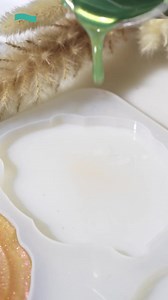 41K views · 809 reactions | We crafted this stunning tray using vibrant color powders and resin, turning every swirl of color into a work of art. Whether it’s for organizing jewelry, decorating your space, or adding a touch of elegance to your coffee moments, this tray has you covered! #Resiners #ResinArt | Resiners_official | Facebook