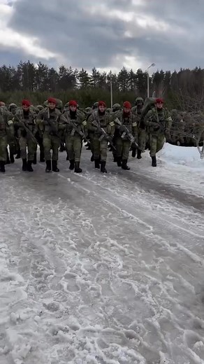 Russian 🇷🇺Chechen soldiers marching somewhere in the direction of Ukraine… For the motherland ❤️🫡🇷🇺 | President Putin Direct