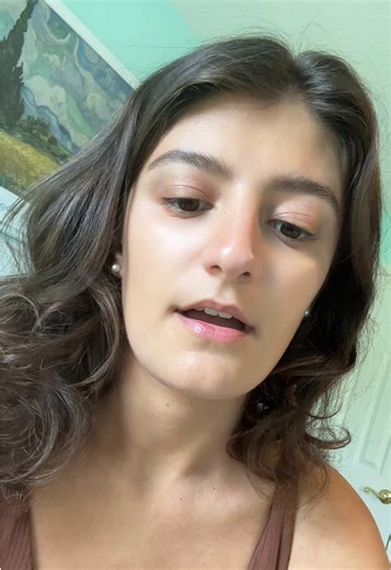 Empowering Female Comedians in Stand-Up Comedy