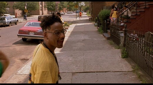 Lo peor de Giancarlo Esposito es que ahora para darle algo de "variedad" a su carrera le dan villanos más físicos como en Mandaloriano o Capitán América pero simplemente no funciona, deberían de darle papeles más variados y no solamente poner a Gus Fring en otros universos.