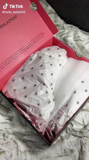 Lazy Oaf x Dr. Martens Black Shoes | Unboxing and Review