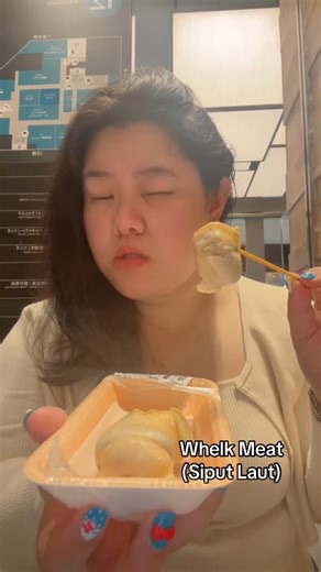 Tukang PO Jajan Luar Negri & Hobby sharing Jajanan on Instagram: "Whelk Meat Sashimi #siputlaut #whelkmeat #whelksashimi"