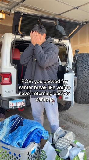 Alex Arango on Instagram: "Seniors we really got one more semester left.. #fyp #college #uiuc #winterbreak #relatable"