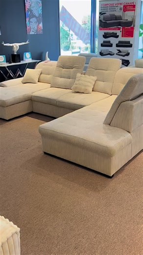 🛋️ MONTPELLIER Le canapé qui fait tout 😍 ✔️ Panoramique ✔️ Coffre de rangement ✔️ Convertible ✔️ Dossier coulissant (avance & recule) ✔️ Têtières réglables ✔️ Plusieurs couleurs & tissus 📏 225 × 335 × 179 × 100 cm 💰 1 699 € 👉 Modèle en stock #directgrossiste #pourtoi #caissargues #canapé #marseille | Direct-grossiste.fr