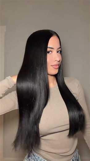 At home haircut tutorial for face framing layers + blunt cut #haircut #haircuttutorial #naturalhair