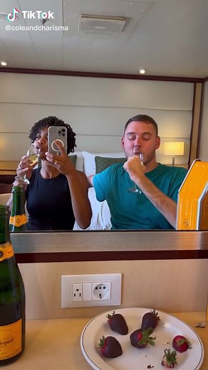 Traveling through Alaska with the best! From the delicious food, amazing service, and super plush bed, to the awesome excursions and immaculate messages, we truly felt like we were receiving the Princess Treatment. Visit the link in our bio to start your journey! @Princess Cruises #PrincessPartner #RoyalPrincess #NorthToAlaska