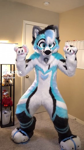 Rollin': Dance Moves in Fursuit