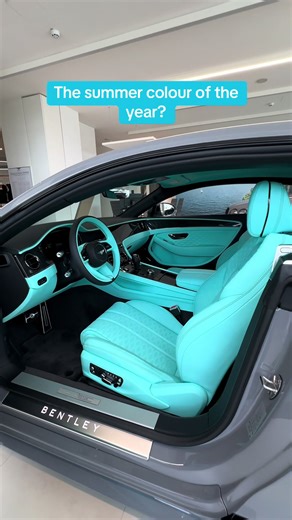 The Summer Color of the Year: Tiffany Blue