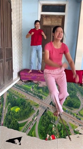 Hana sisters prank each other