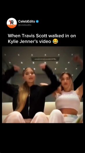 What's Happened to them there is Any one behind them 😭😱