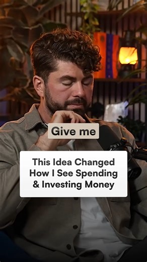 Dickie Bush on Instagram: "A memory dividend is the idea that just like a stock pays you dividends over time, an experience pays you too. It pays you right now because it's fun in the moment. And then it pays you again every single time you think about it, tell someone about it, or see something that reminds you of it. Here's my best example. The Bucs go to the Super Bowl. It's the only time in 50 years a team played in their home stadium for the Super Bowl. It's Tom Brady's potentially last one