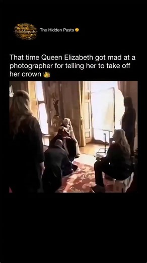 History 📌 Entertainment 📽️ News 🎤 on Instagram: "Follow us @thehiddenpasts to learn something NEW everyday 🧠💫 The moment the Queen reminded a world-class photographer exactly who she was. 👑📸 In 2007, legendary photographer Annie Leibovitz was commissioned to capture official portraits of Queen Elizabeth II at Buckingham Palace. Seeking a more "natural" and intimate look, Leibovitz suggested that the Queen remove her tiara, remarking that it would look "less dressy." The Queen, wearing her
