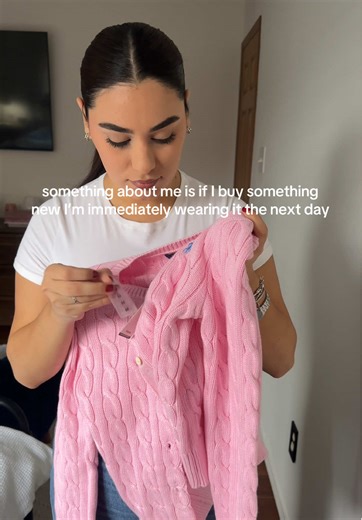 New Clothes Styled Instantly: Outfit Inspiration