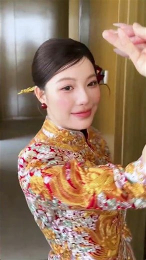 Epic Costume & Makeup Transformation in a Bubble