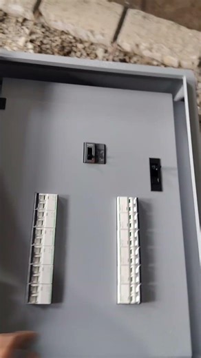 12 branches na panel board ready for installation mga master schiender brand Mcb at mccb