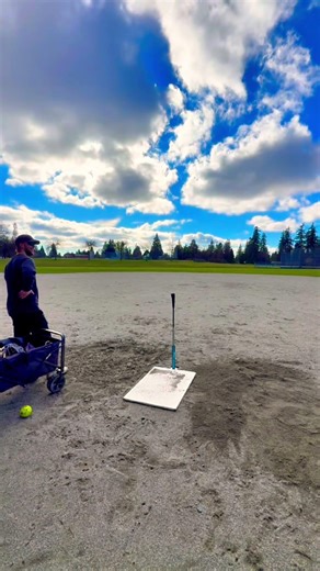 300ft with the Red dot 🔥🔥💣 #BP #slowpitch #slowpitchsoftball #baseballsoftball #reels #sports