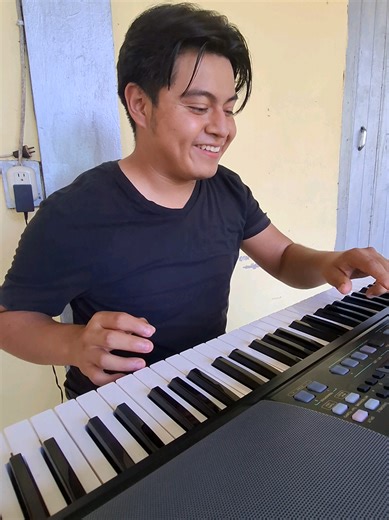 Emotional Piano Intro for Amor