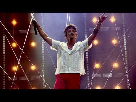 Bruno Mars - Treasure (Live from The Romantic Tour 2026, Paris, France)