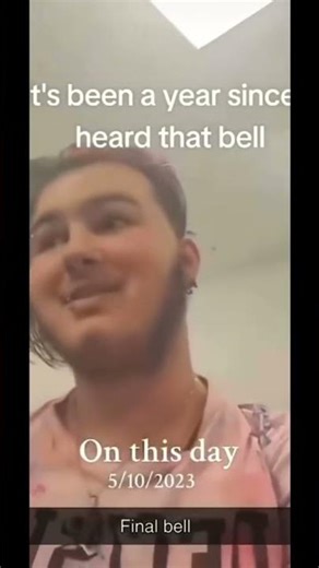 The final bell in high school #funny #viral #cringe #finalboss #funnymoment