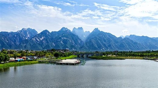Live: Immerse yourself in the Mount Huashan's breathtaking peaks Mount Huashan is a mountain near the city of Huayin in China's Shaanxi Province, about 120 kilometers east of Xi'an. It is one of the Five Great Mountains of China and has a rich history. Tune in to our livestream and immerse yourself in the breathtaking peaks of Mount Huashan! | CGTN