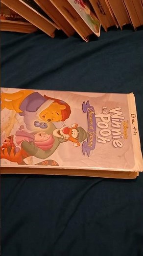 Winnie the Pooh: Seasons of Giving VHS overview