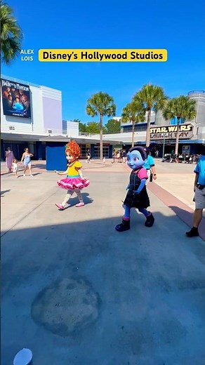 Fancy Nancy and Vampirina at Disney’s Hollywood Studios #fancynancy #vampirina #disney #orlando #usa
