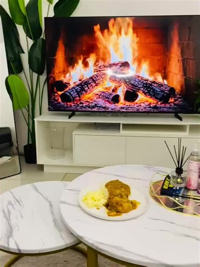 Cozy Up with a Fire Screen in Cold Weather