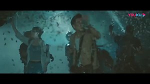 Monsters appeared in the cave, followed by poisonous bees, and they had nowhere to escape! 山洞中出现怪物，接着毒蜂出现，他们无处可逃！ #杀人蜂入侵 #KillerBeeInvasion #优酷电影 #youkumovie | Youku Movie