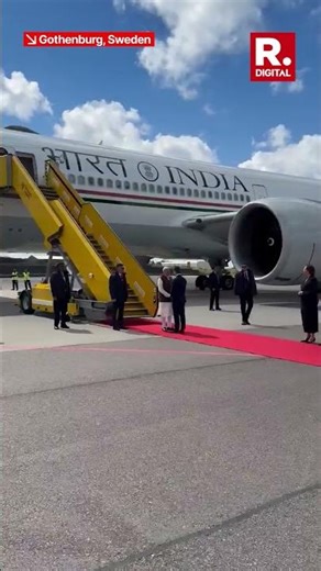 Warm Welcome for PM Modi in Gothenburg by Swedish PM