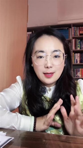 普通人实现“小目标”的路径：不是靠运气，而是靠对的逻辑 家长推荐的游戏《编程农场》，让我彻夜难眠。这不仅仅是游戏，更是一场关于投资、效率与算法的思维演练。当我们还在教孩子“听话”和“苦力式努力”时，世界早已进入了“算法优化”的时代。在这个虚拟农场里，我看到了普通人实现“小目标”的路径：不是靠运气，而是靠对的逻辑。如果你也曾被固有思维局限，如果你也希望孩子拥有破局的能力，这条视频一定要看完。